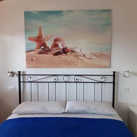 Il Pomodoro House Lejlighed Lido Di Fondi Eksteriør billede